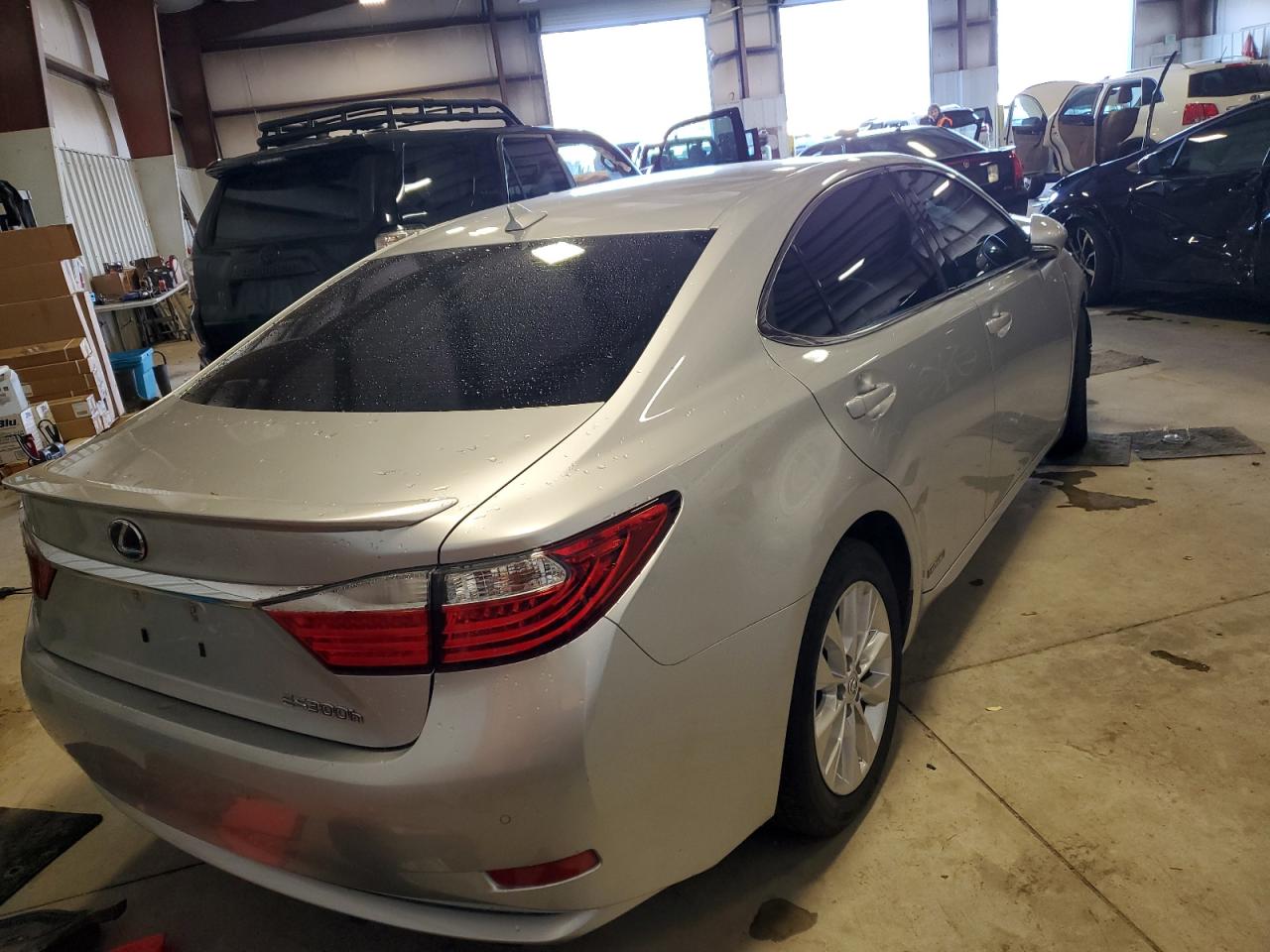 2014 Lexus ES - Image 3