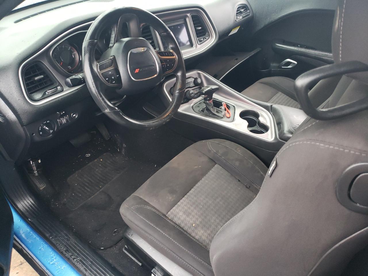 2019 Dodge Challenger - Image 8