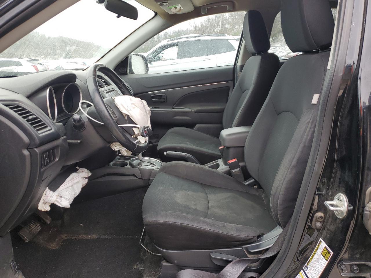 2015 Mitsubishi Outlander - Image 7