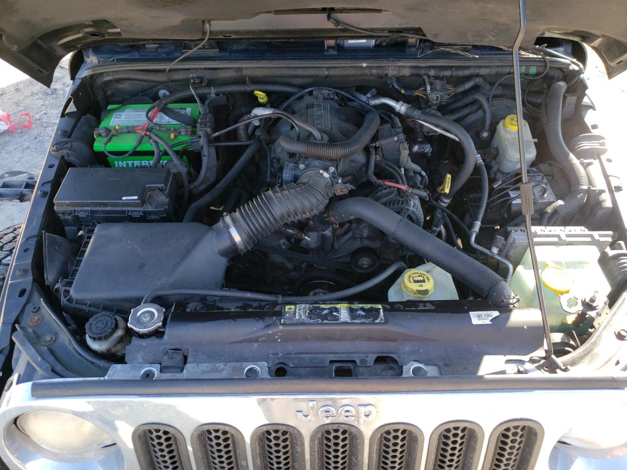 2011 Jeep Wrangler - Image 12
