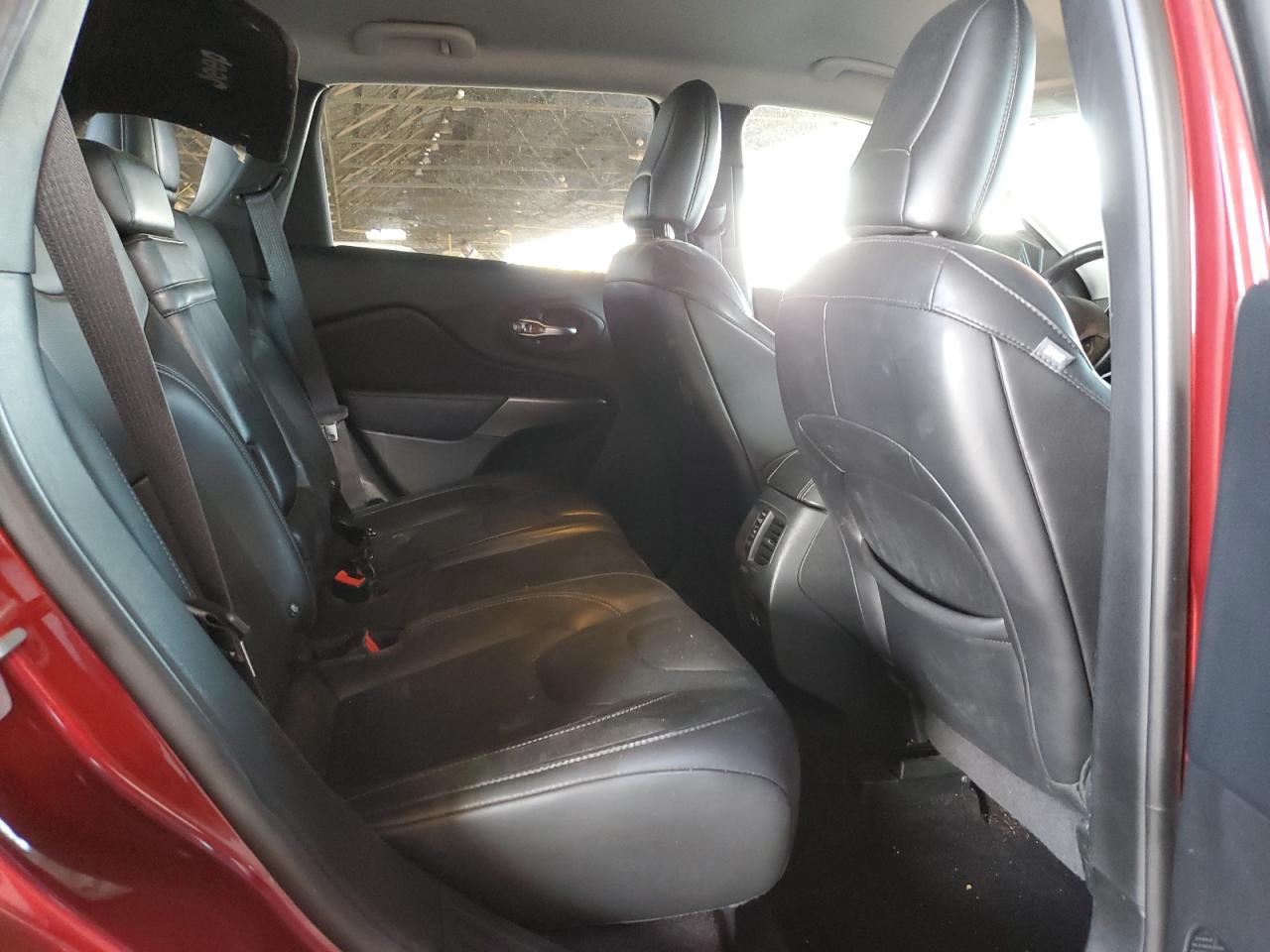 2019 Jeep Grand Cherokee - Image 11