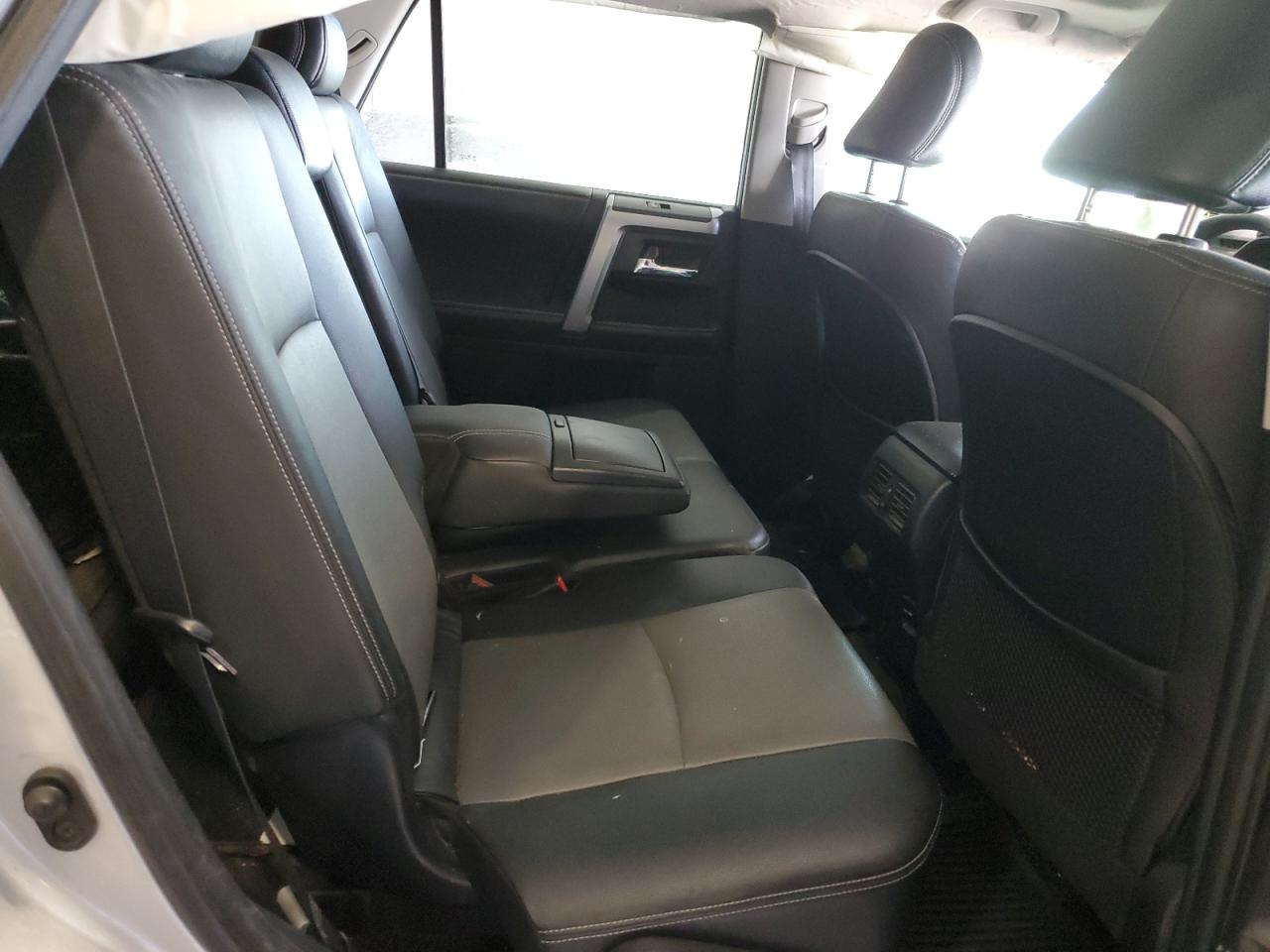 2016 Toyota 4Runner - Image 11