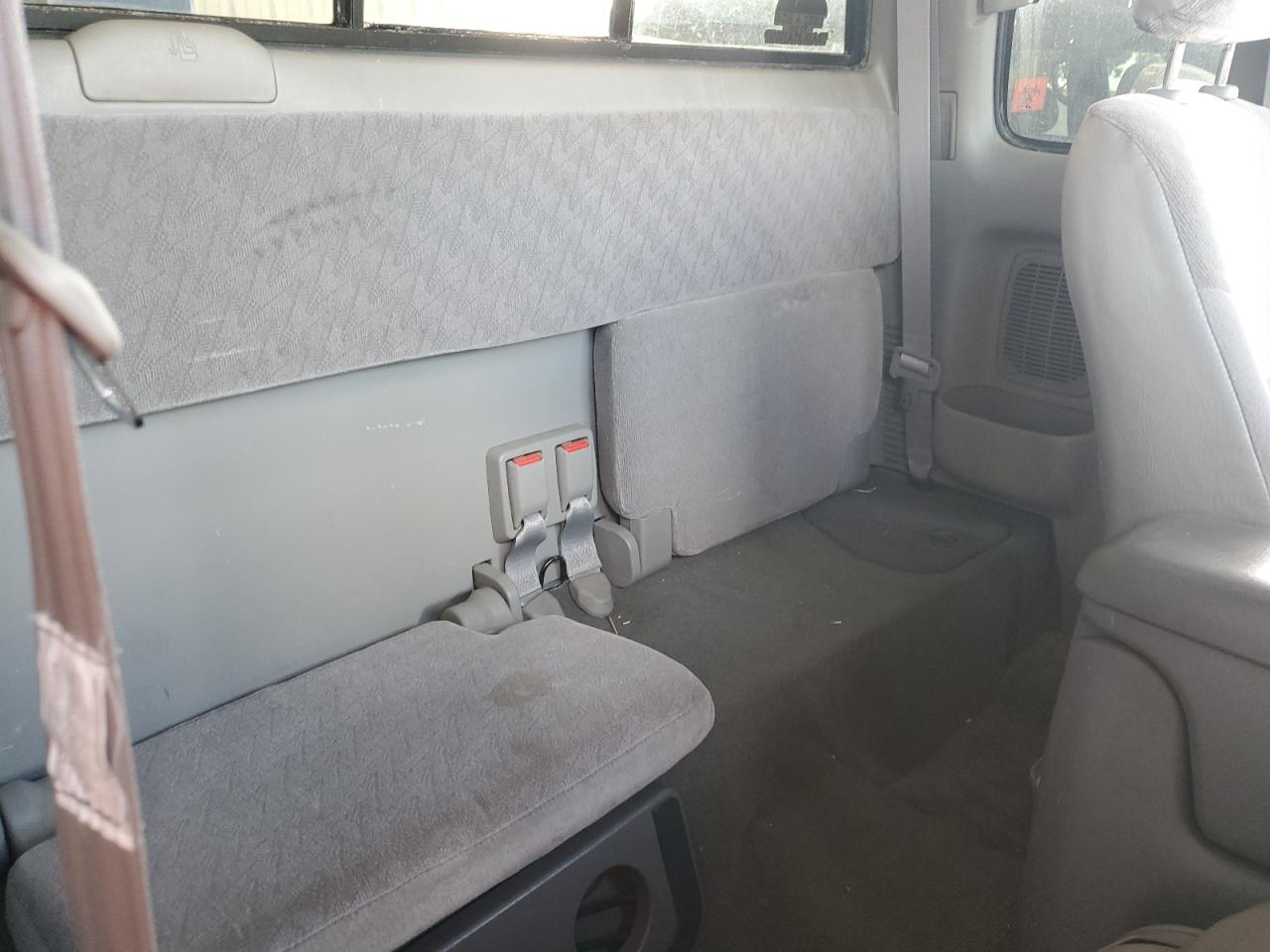 2003 Toyota Tacoma - Image 10