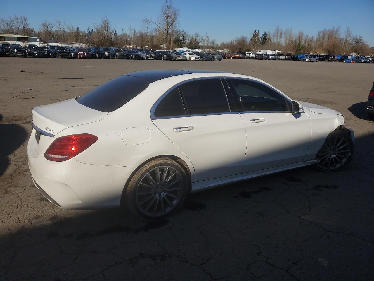 2015 Mercedes-Benz C-klasse - Image 3