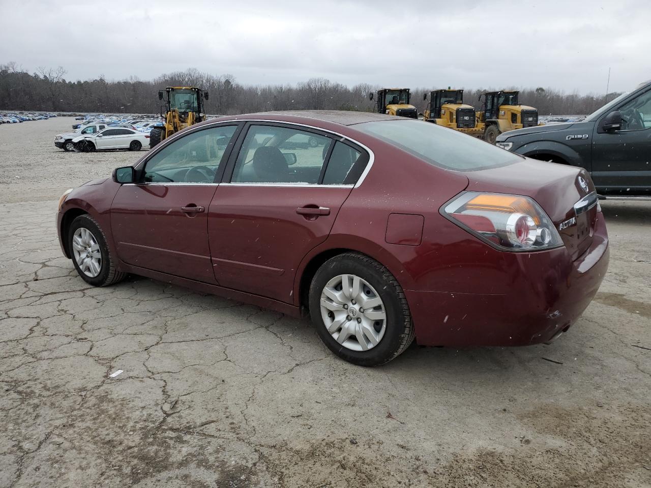 2011 Nissan Altima - Image 2