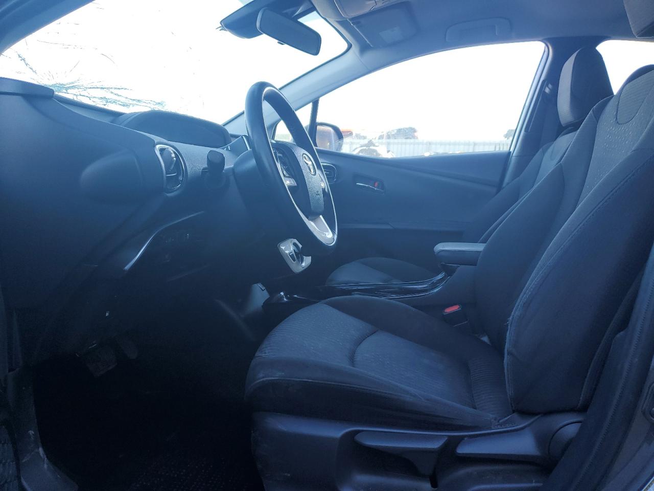 2019 Toyota Prius - Image 7