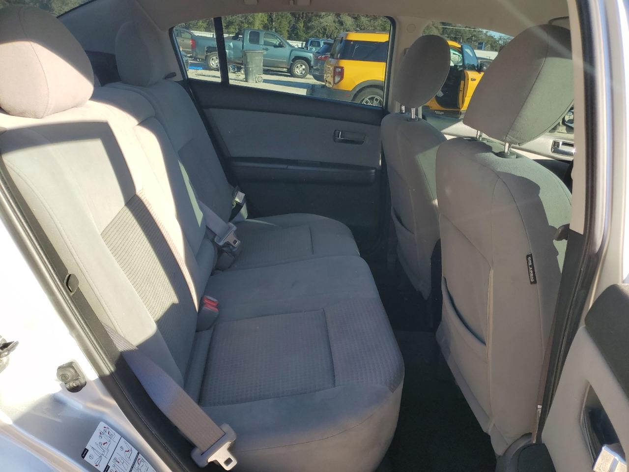 2010 Nissan Sentra - Image 10