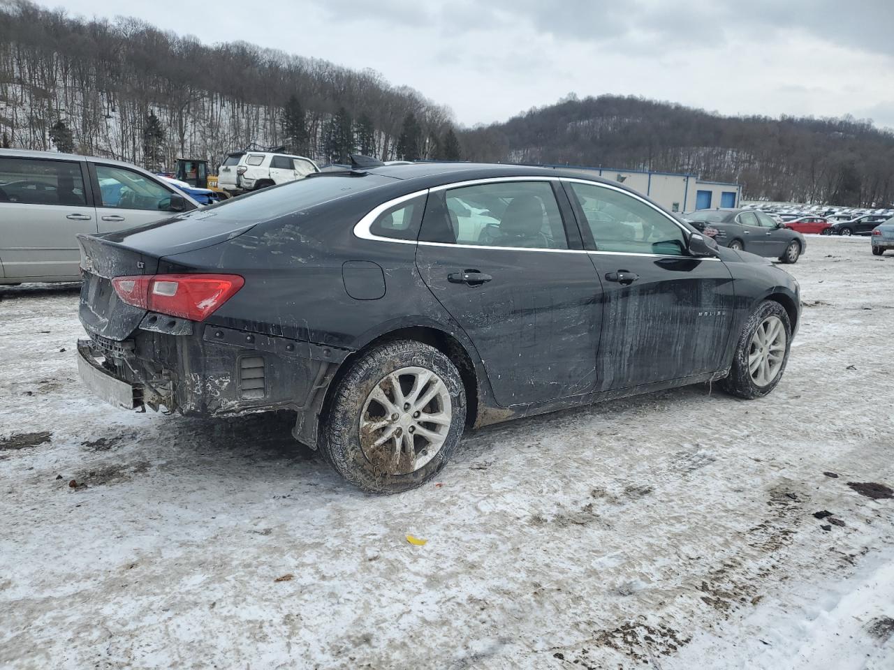 2017 Chevrolet Malibu - Image 3