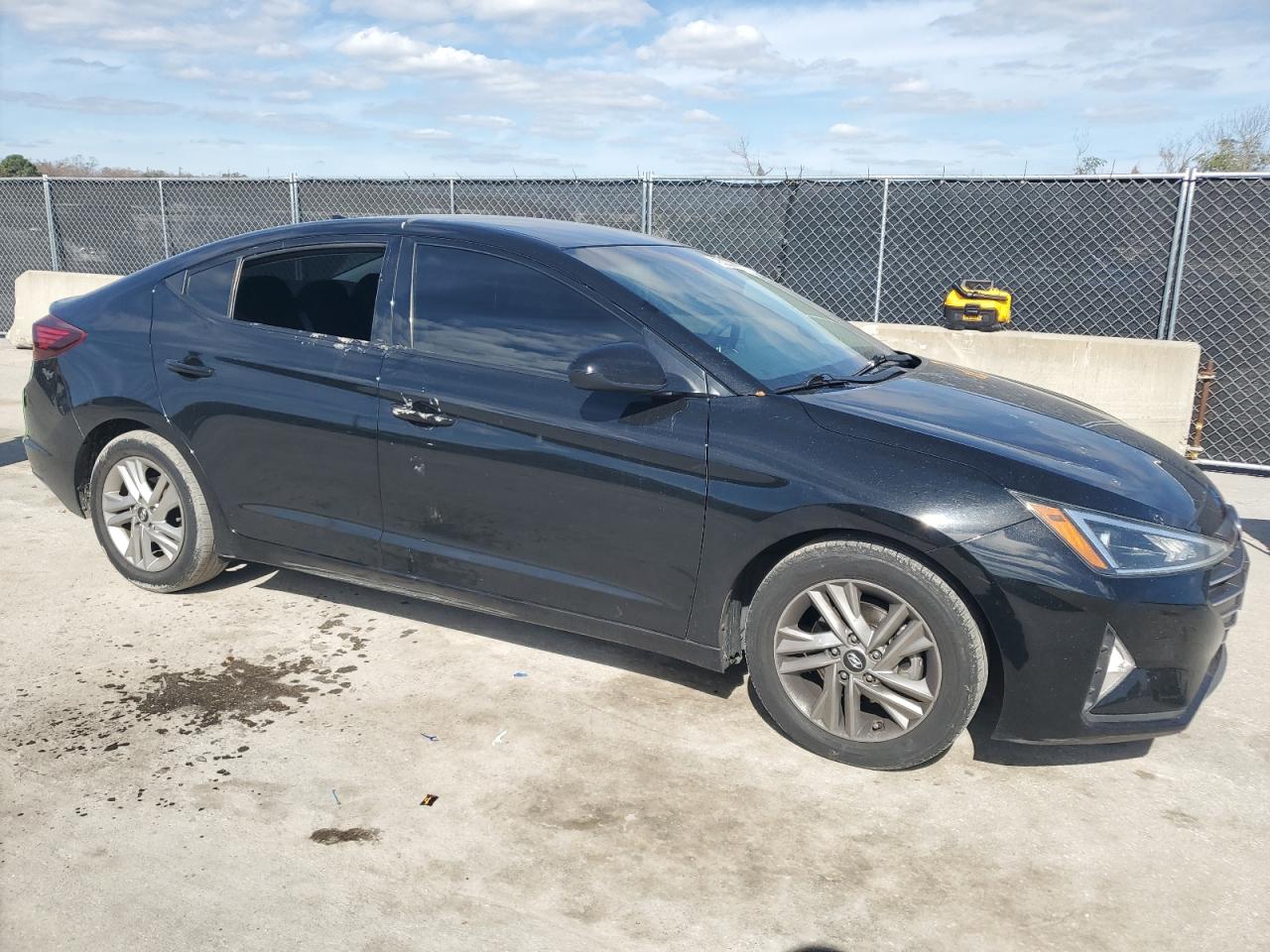 2020 Hyundai Elantra - Image 4