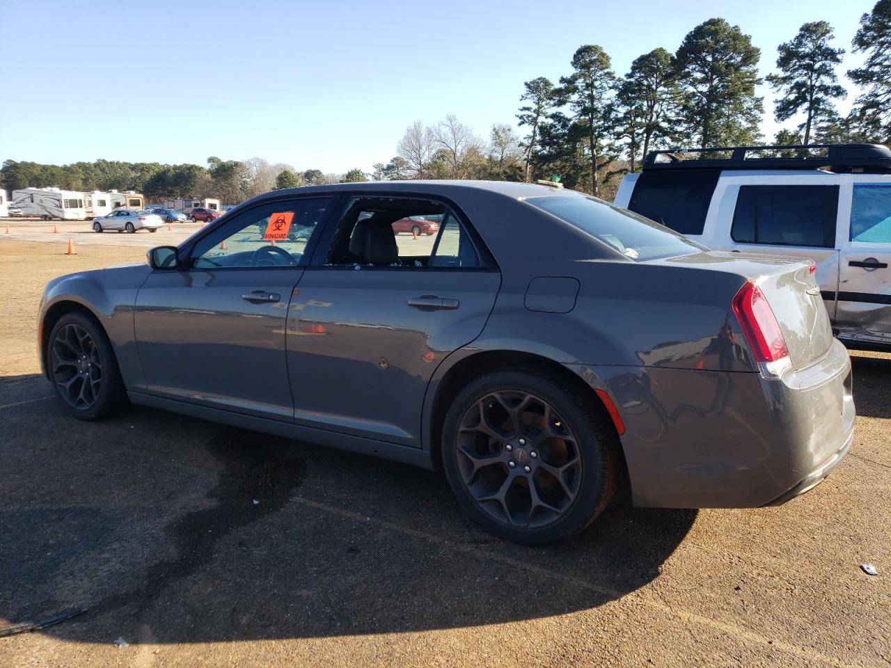 2019 Chrysler 300 - Image 2