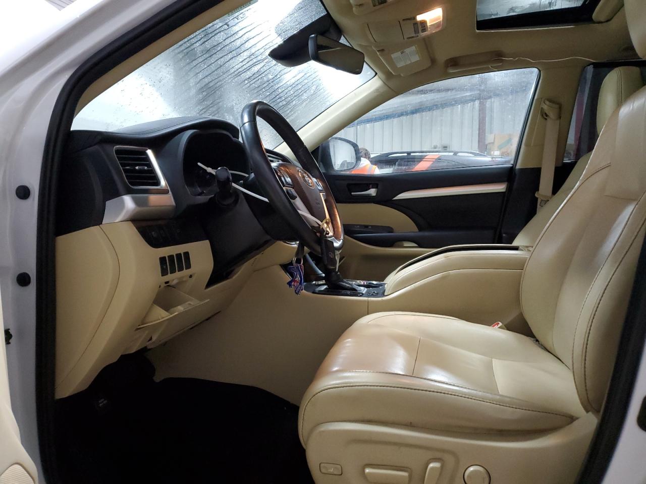 2019 Toyota Highlander - Image 7