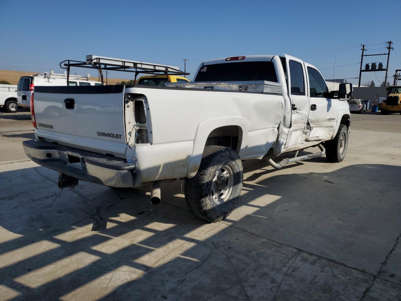 2003 Chevrolet Silverado - Image 3