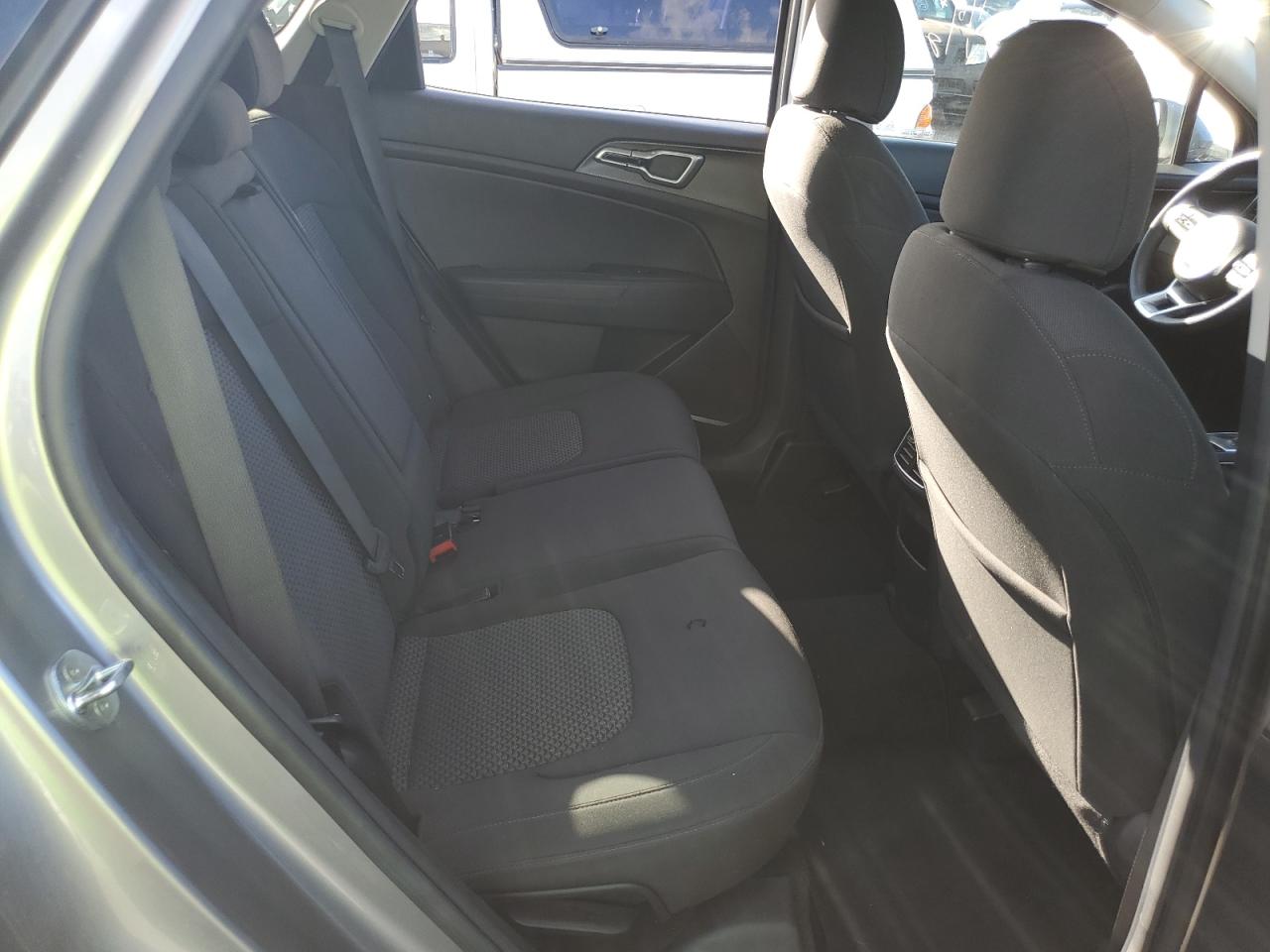 2023 Kia Sportage - Image 11