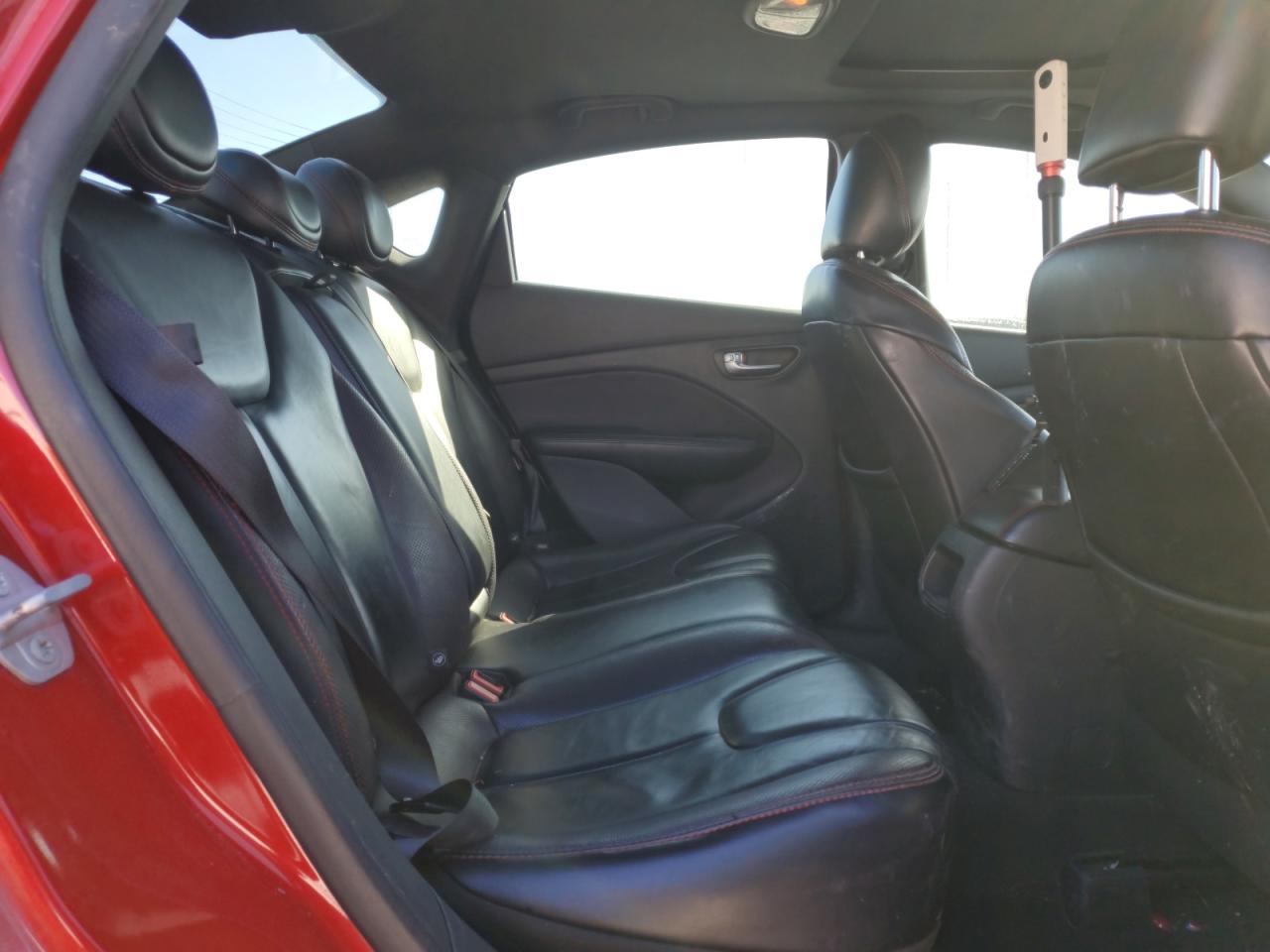 2016 Dodge Dart - Image 11