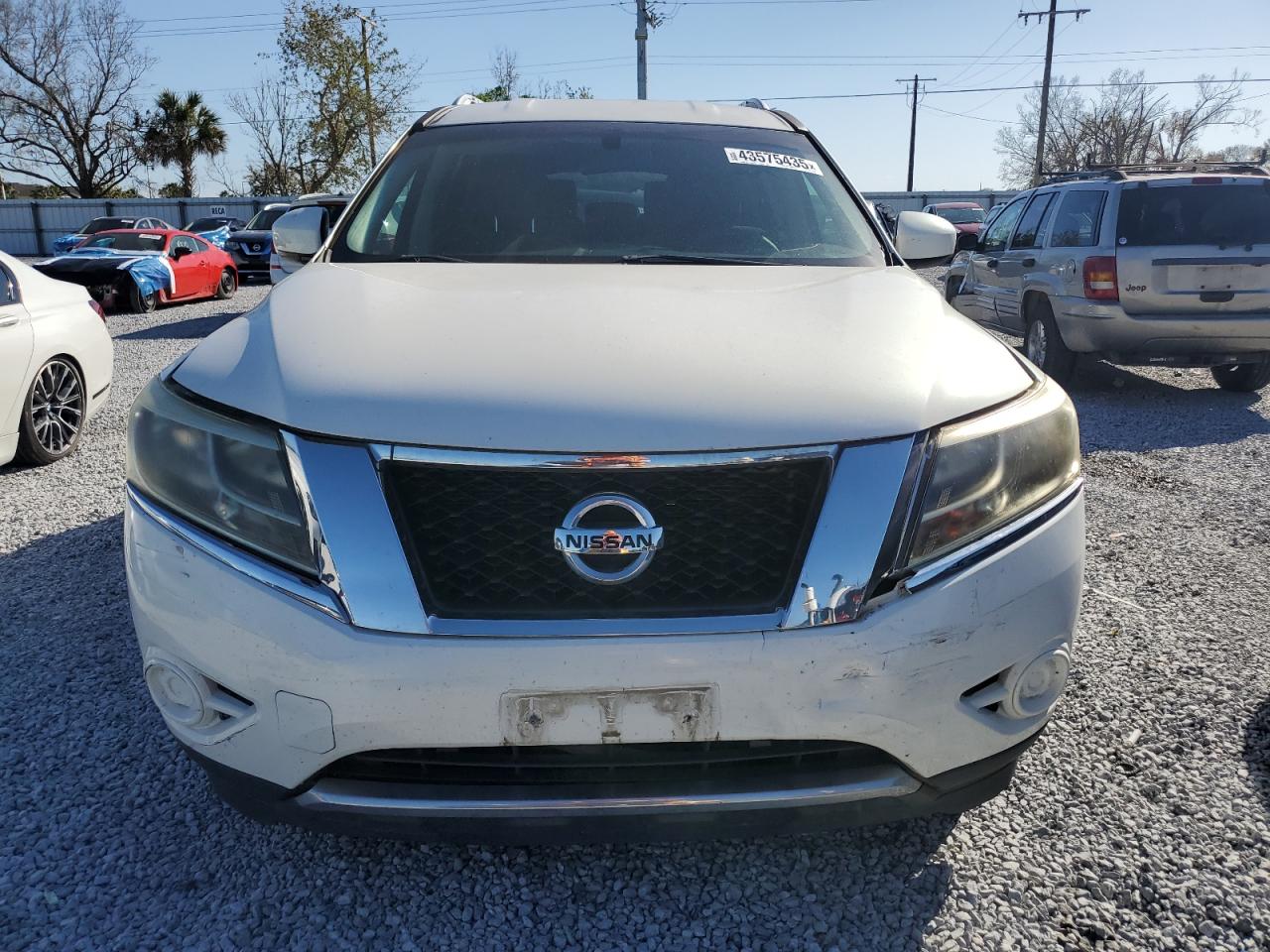 2014 Nissan Pathfinder - Image 5