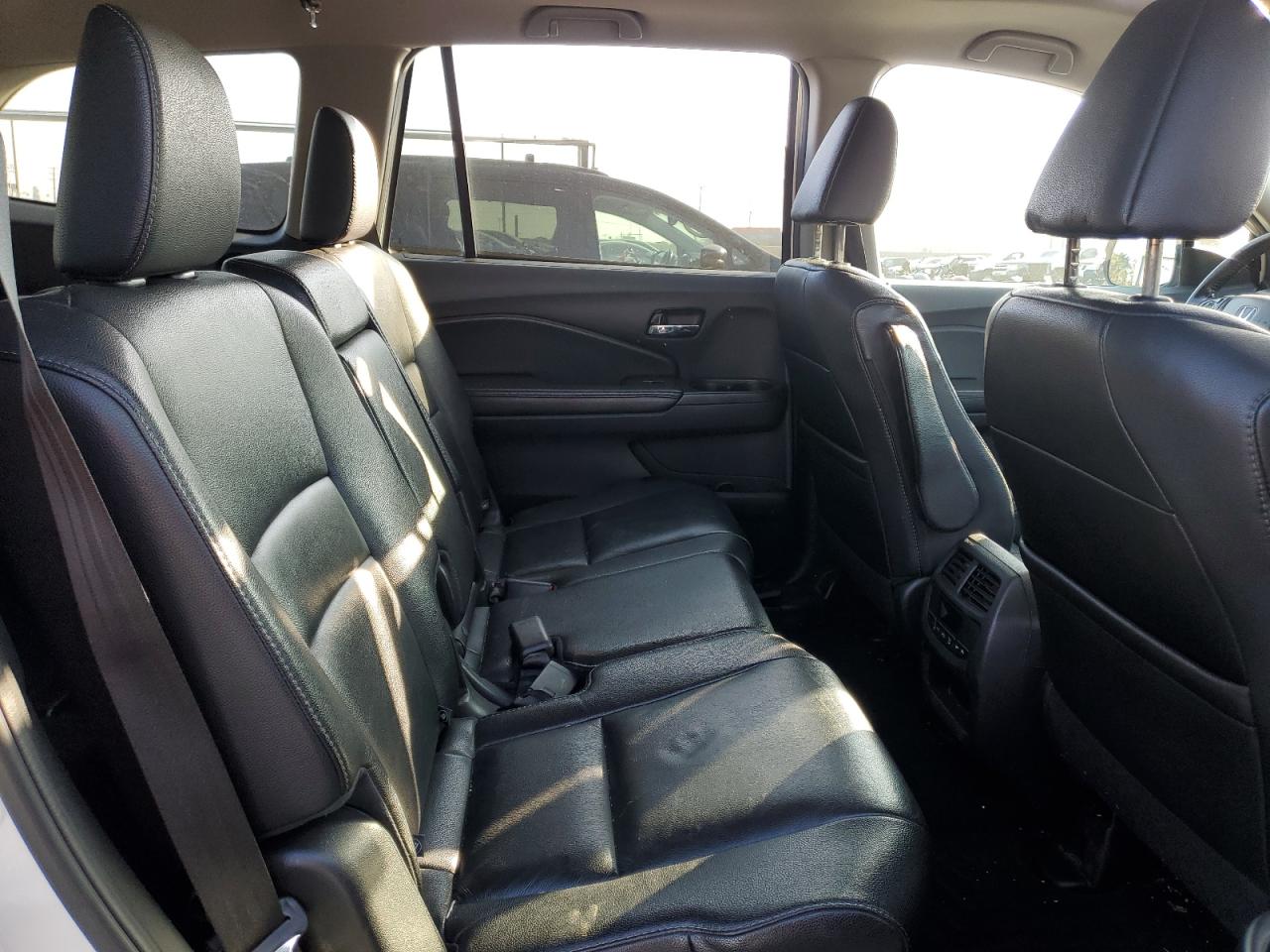 2017 Honda Pilot - Image 11