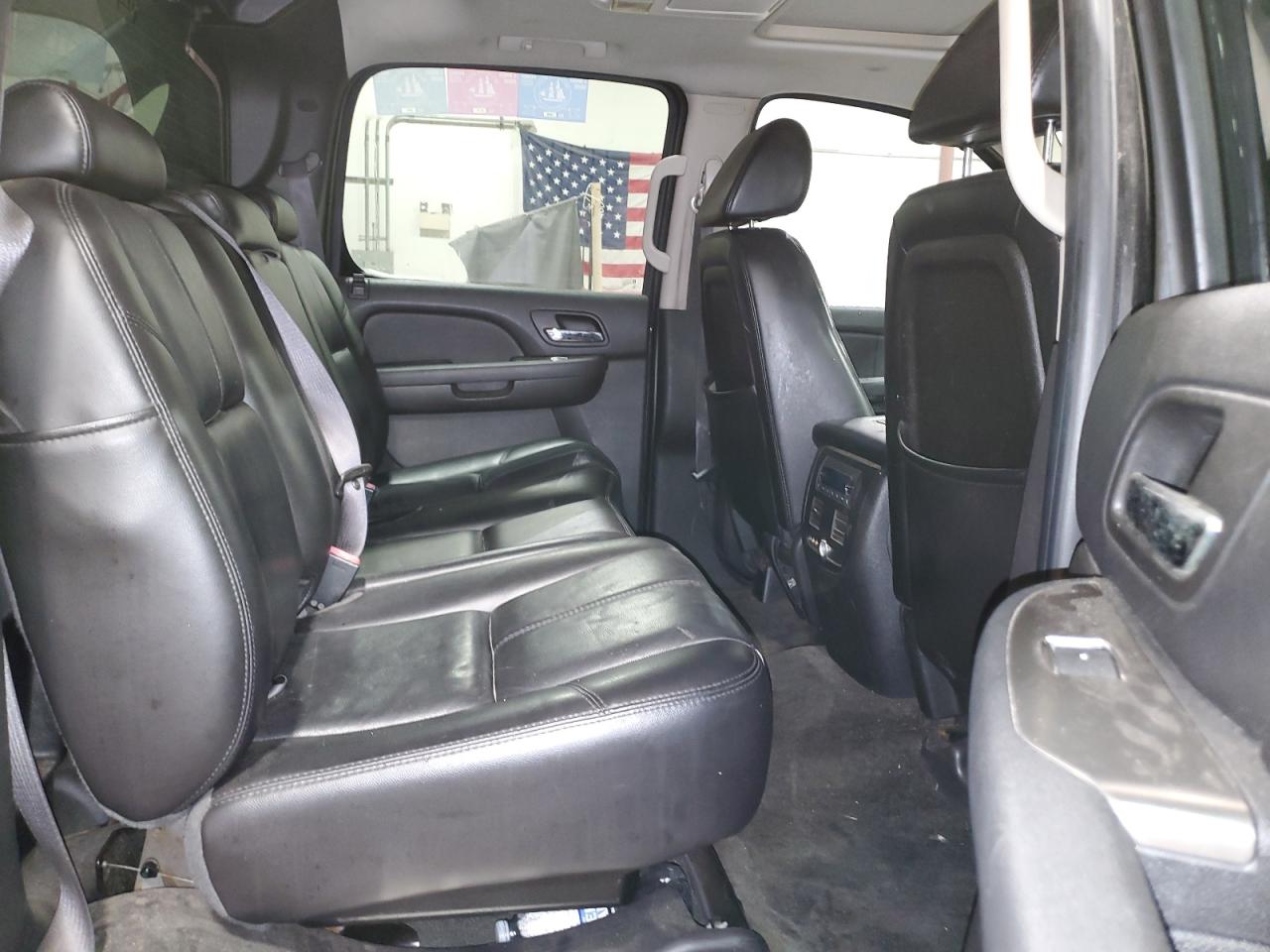 2007 Chevrolet Avalanche - Image 10