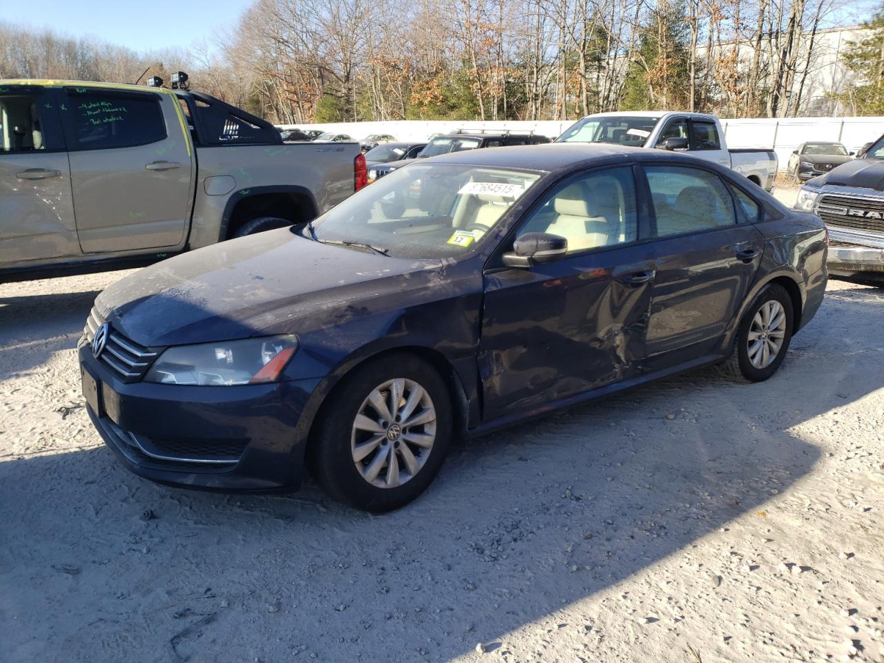 VIN 1VWAP7A31DC137998 2013 VOLKSWAGEN PASSAT no.1