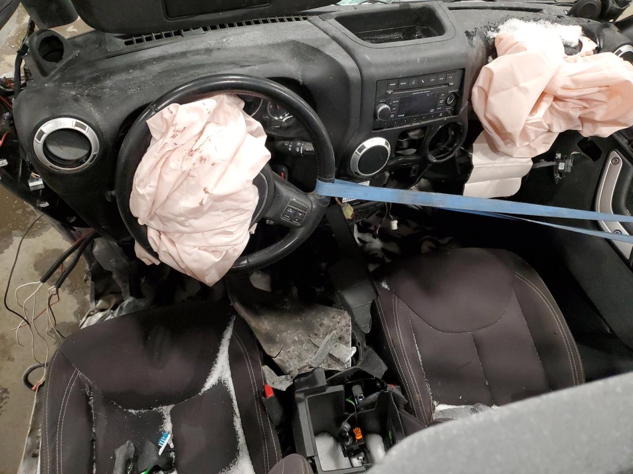 2014 Jeep Wrangler - Image 8