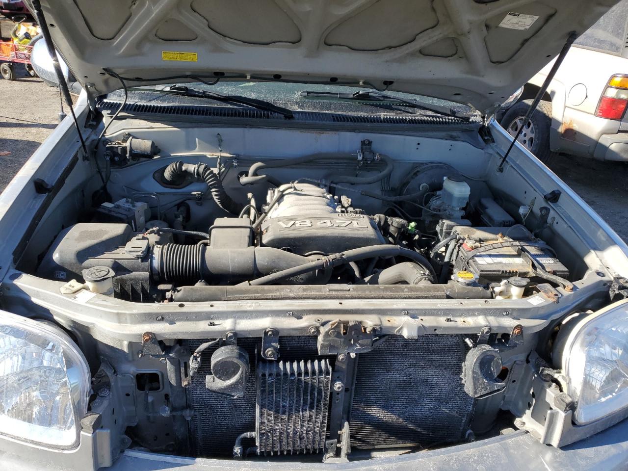 2004 Toyota Tundra - Image 11