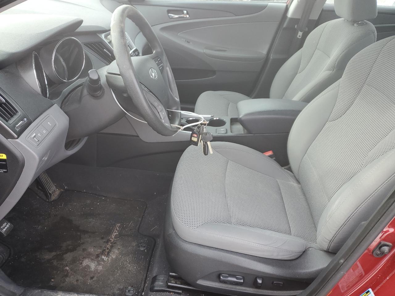 2014 Hyundai Sonata - Image 7