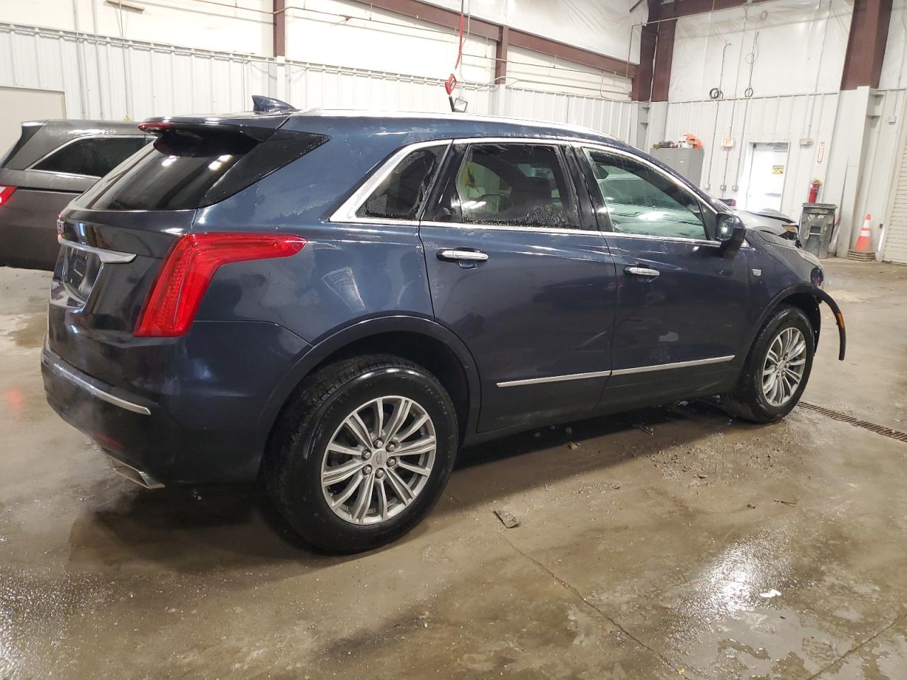 2018 Cadillac XT5 - Image 3