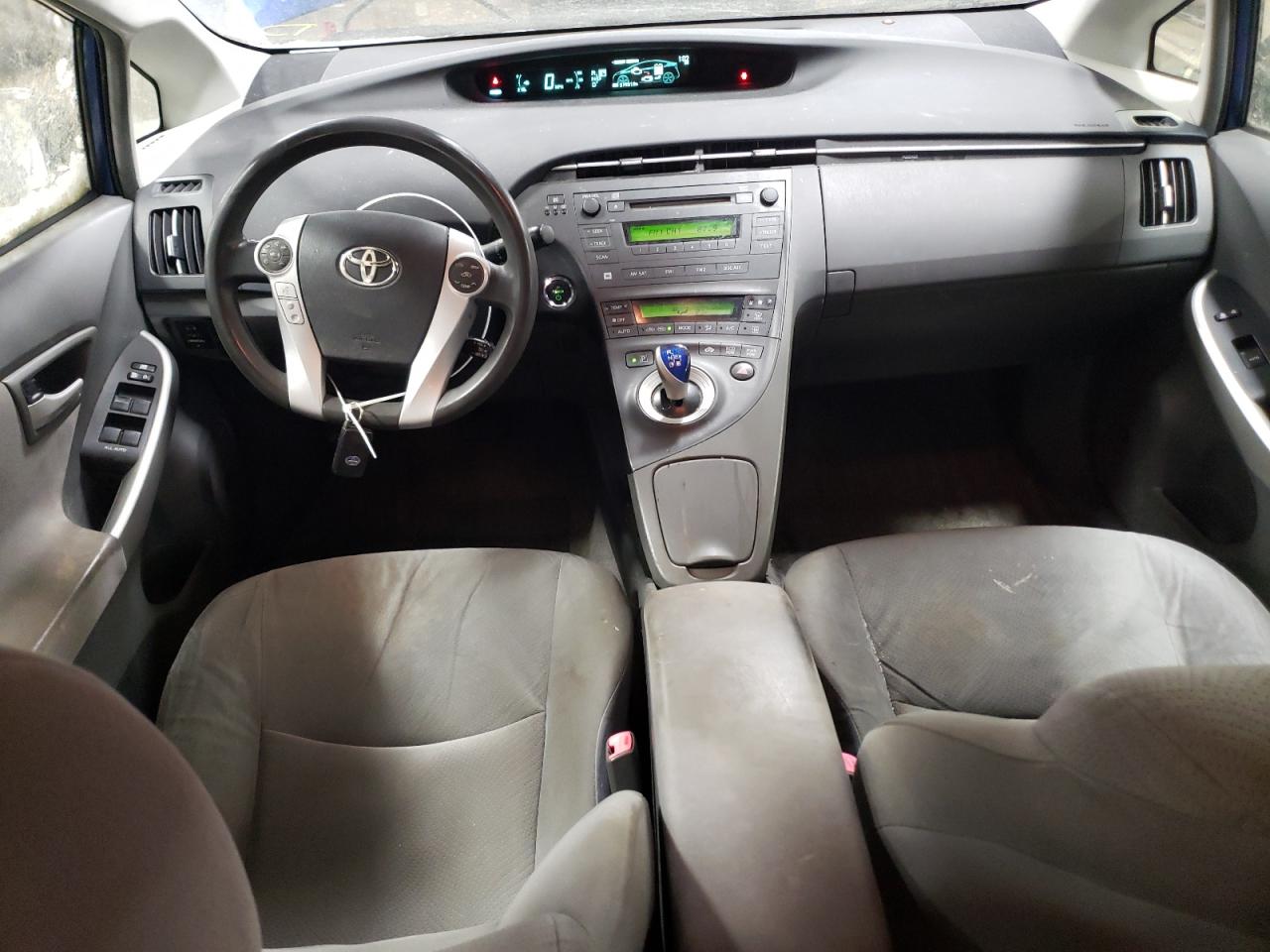 2010 Toyota Prius - Image 8