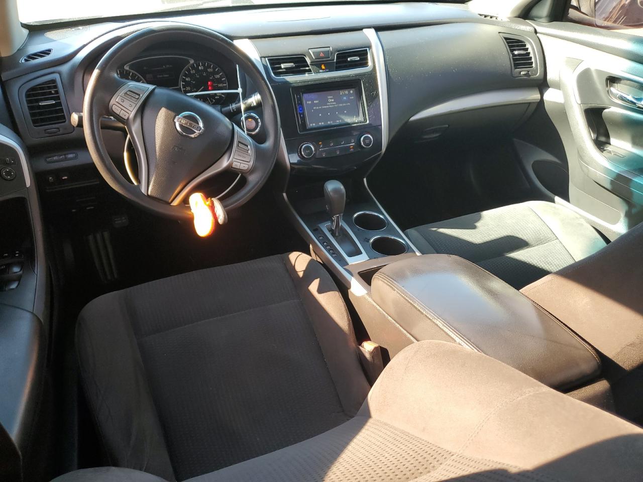 2015 Nissan Altima - Image 8