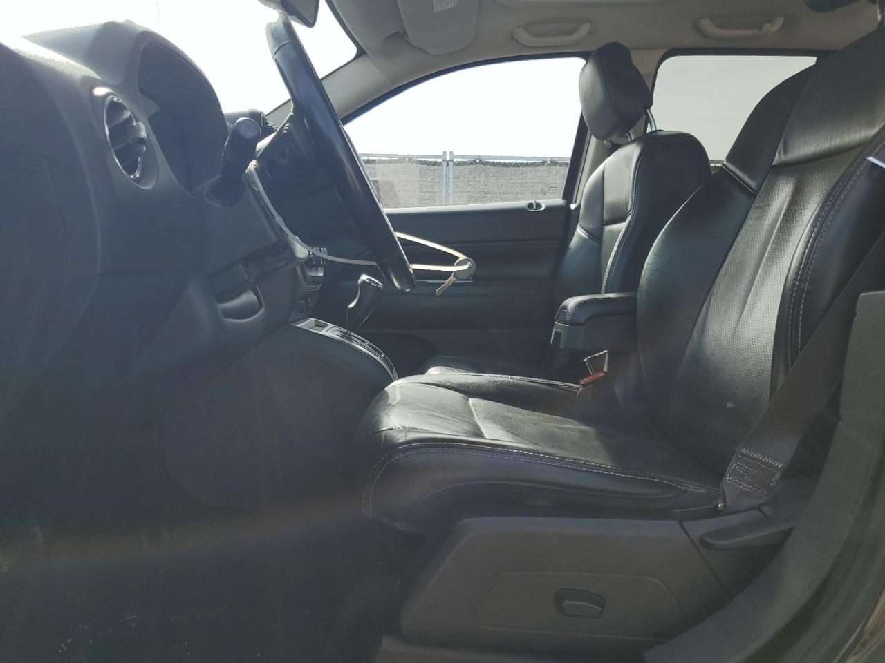 2016 Jeep Compass - Image 7