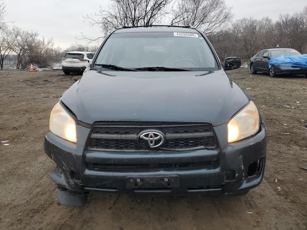 2011 Toyota RAV 4 - Image 5