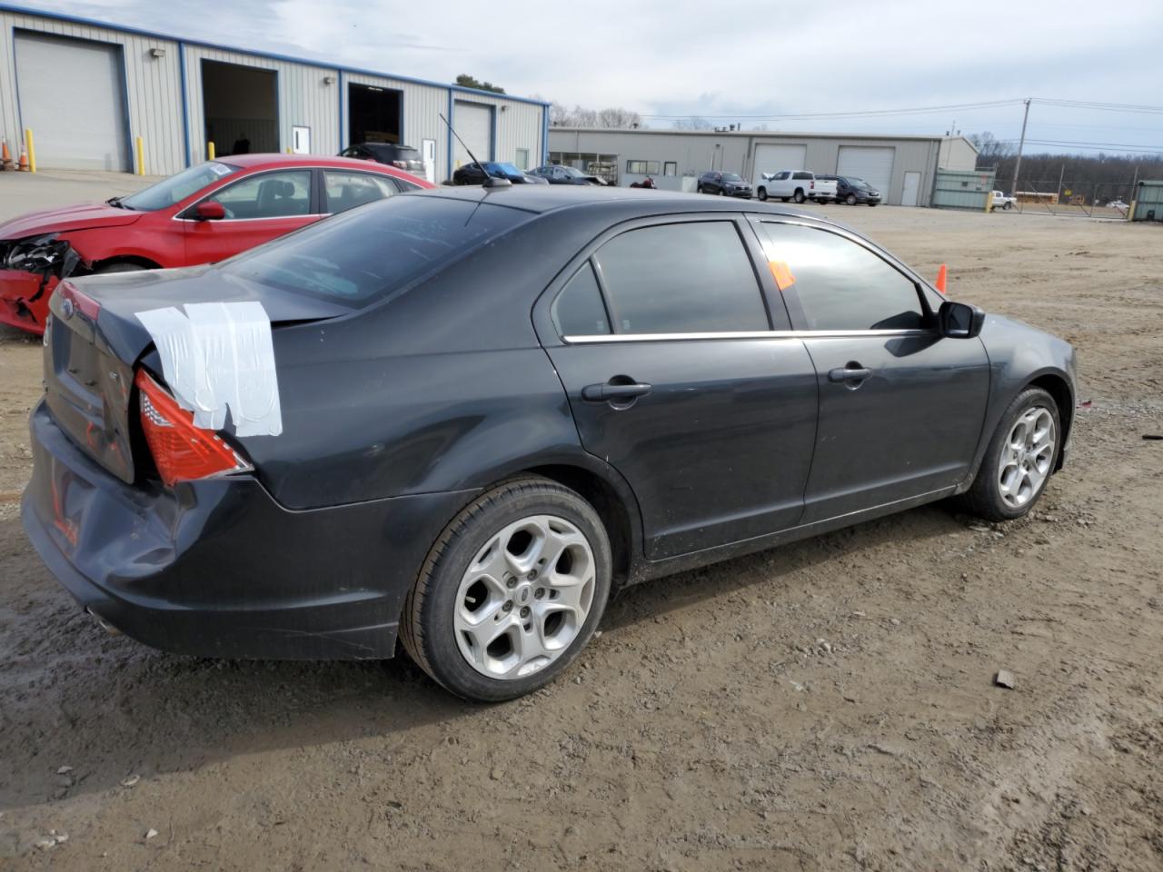 2010 Ford Fusion - Image 3