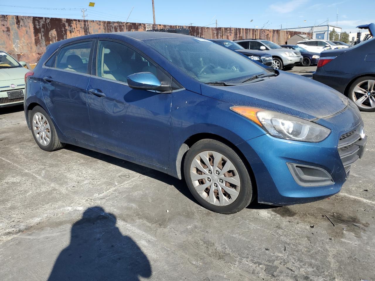 2016 Hyundai Elantra - Image 4