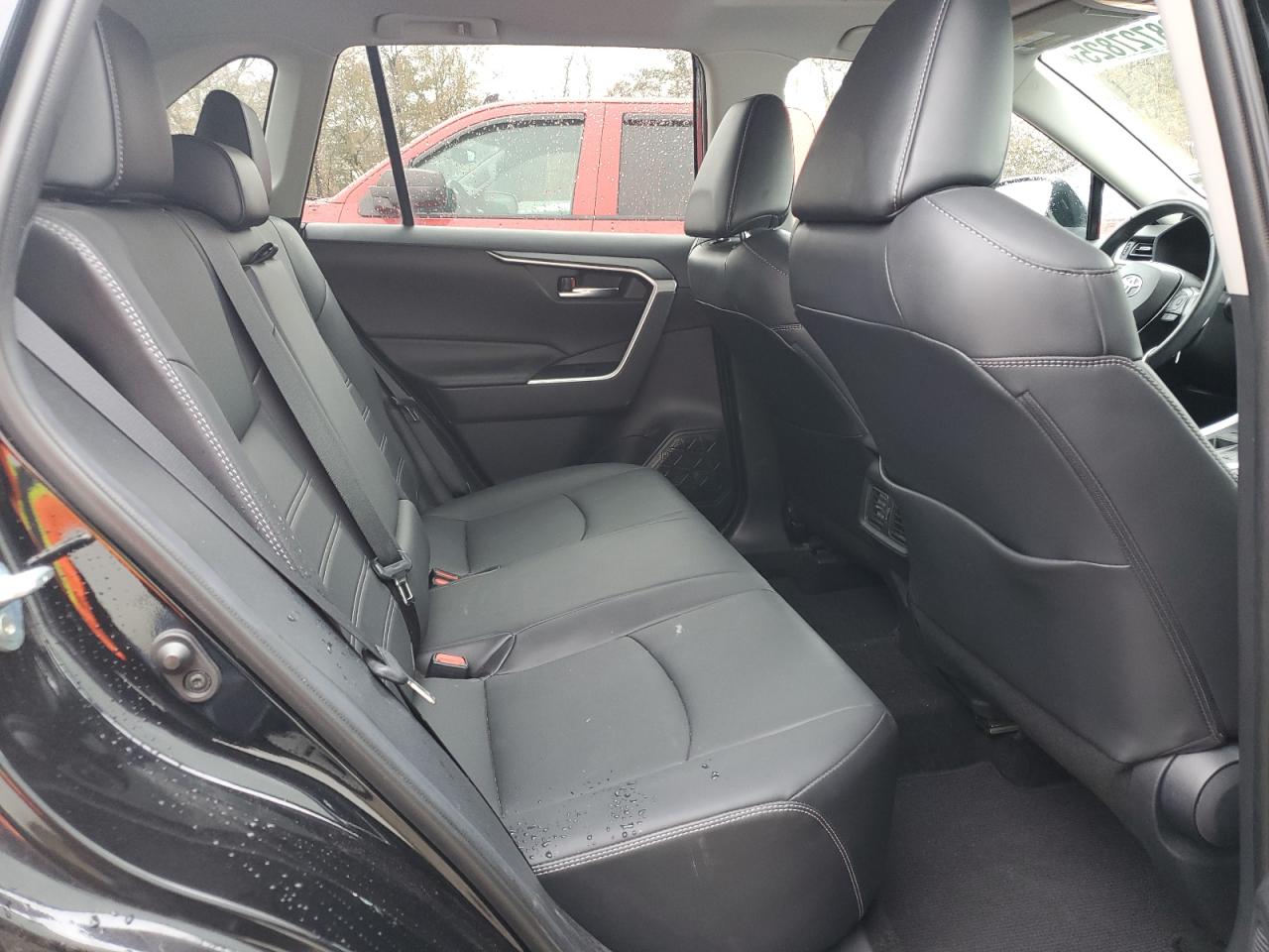 2019 Toyota RAV 4 - Image 11