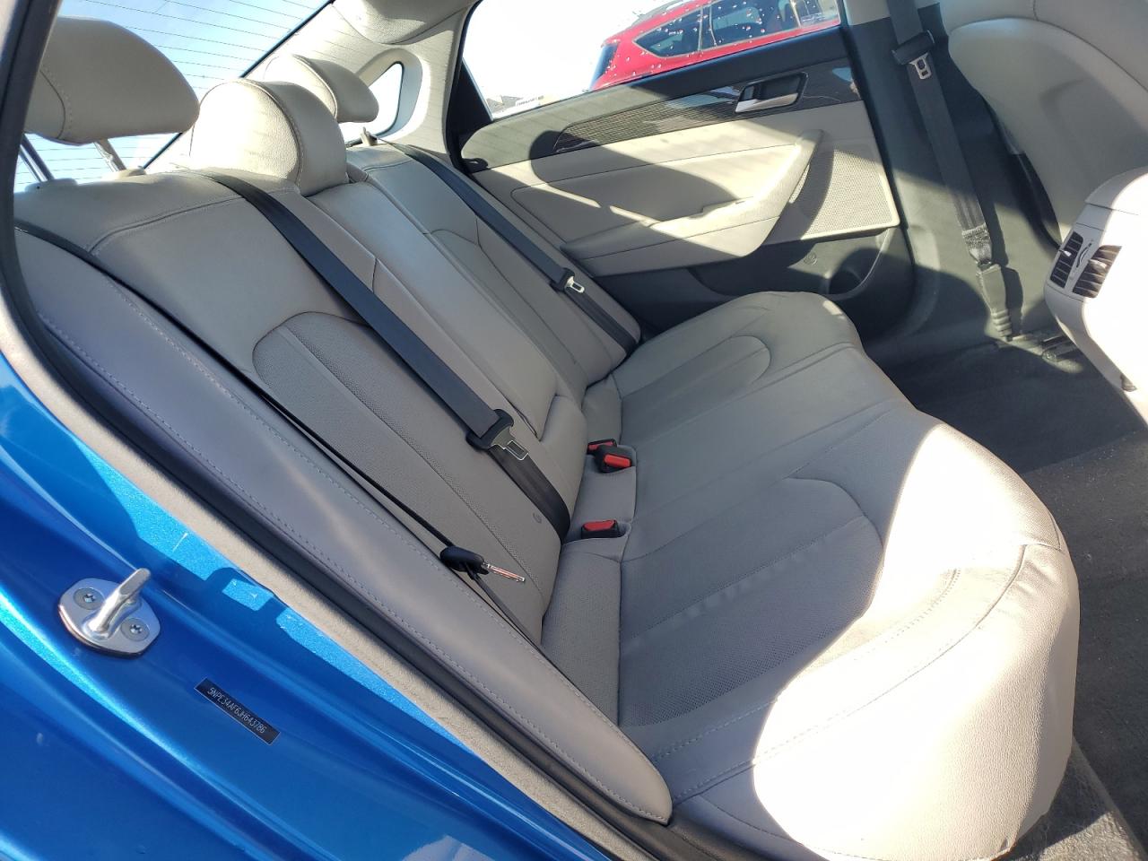 2018 Hyundai Sonata - Image 10