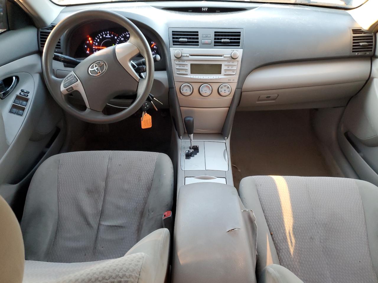 2010 Toyota Camry - Image 8