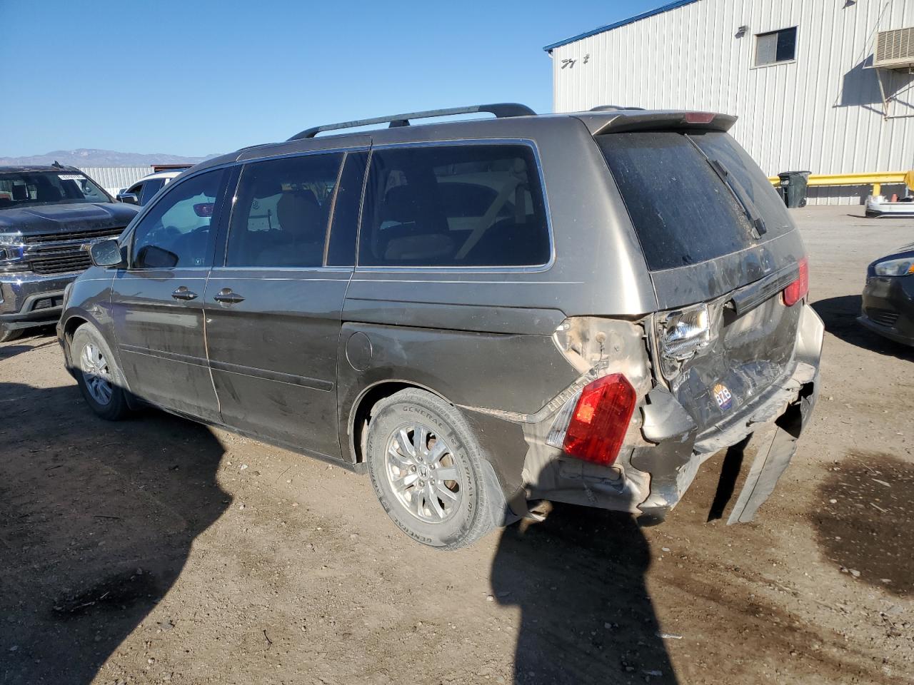 2010 Honda Odyssey - Image 2