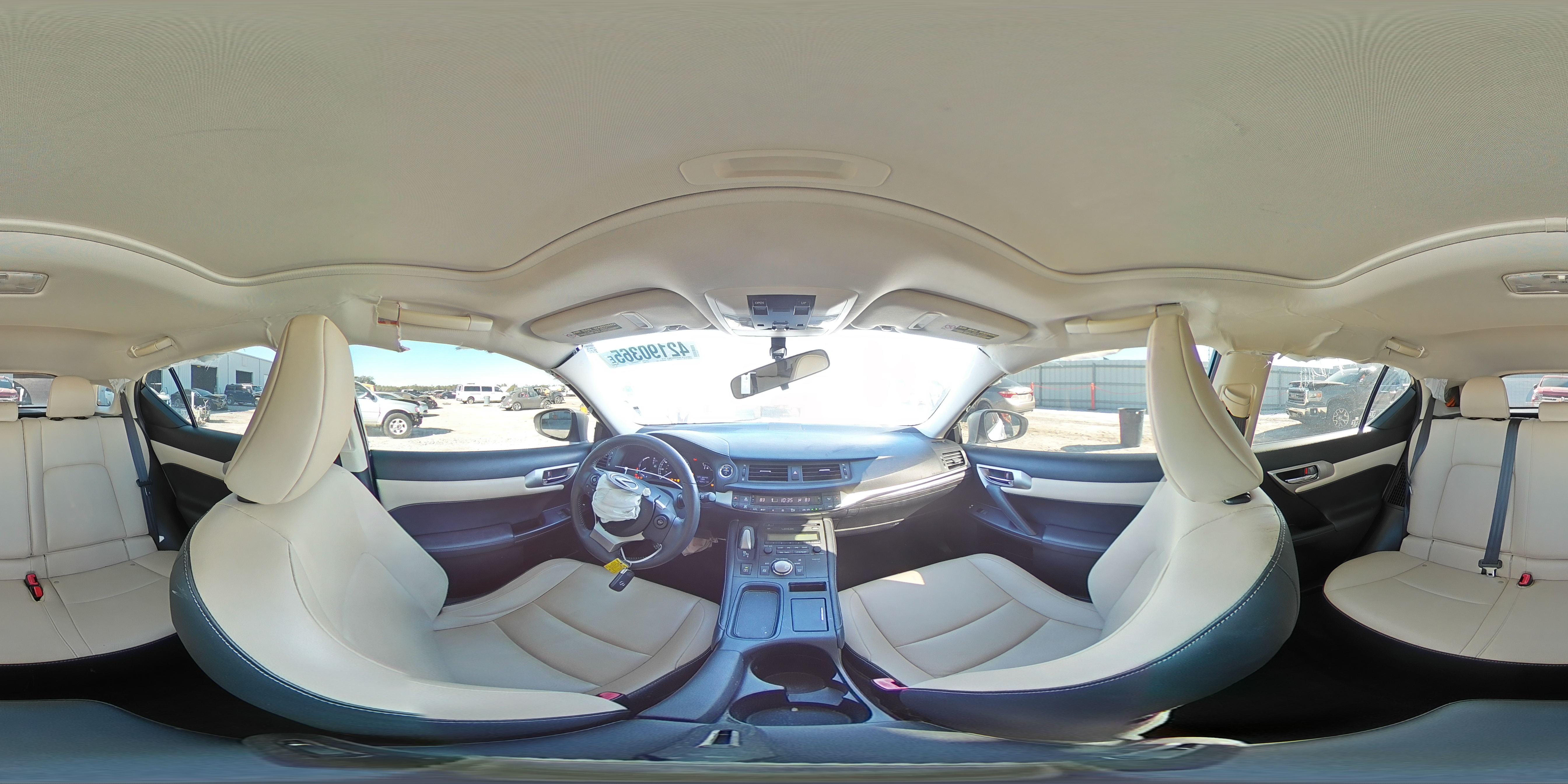 2014 Lexus CT - Image 14