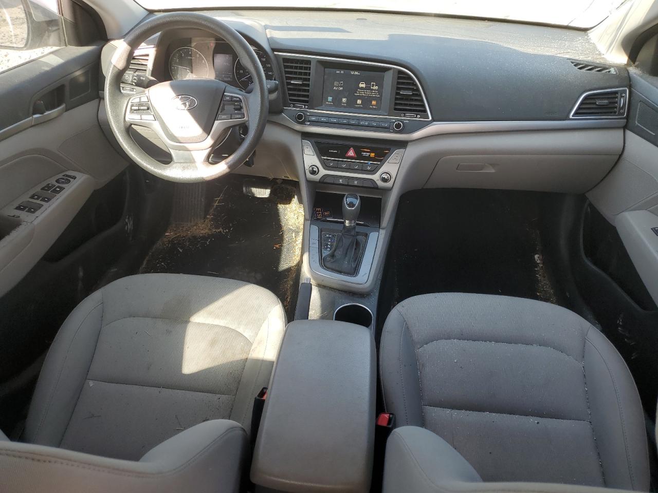 2017 Hyundai Elantra - Image 8