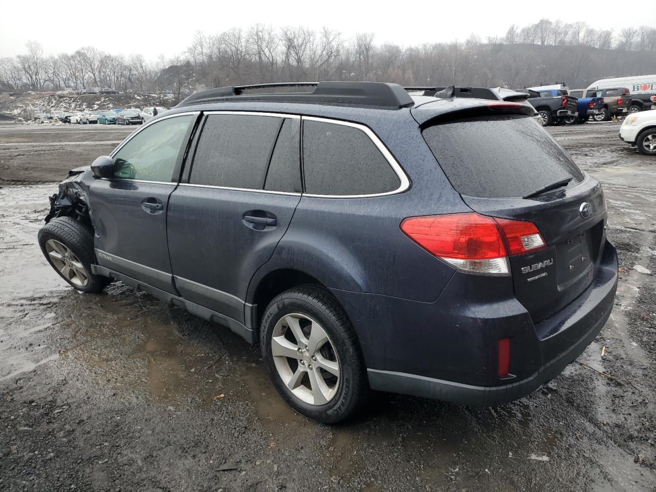 2013 Subaru Outback - Image 2