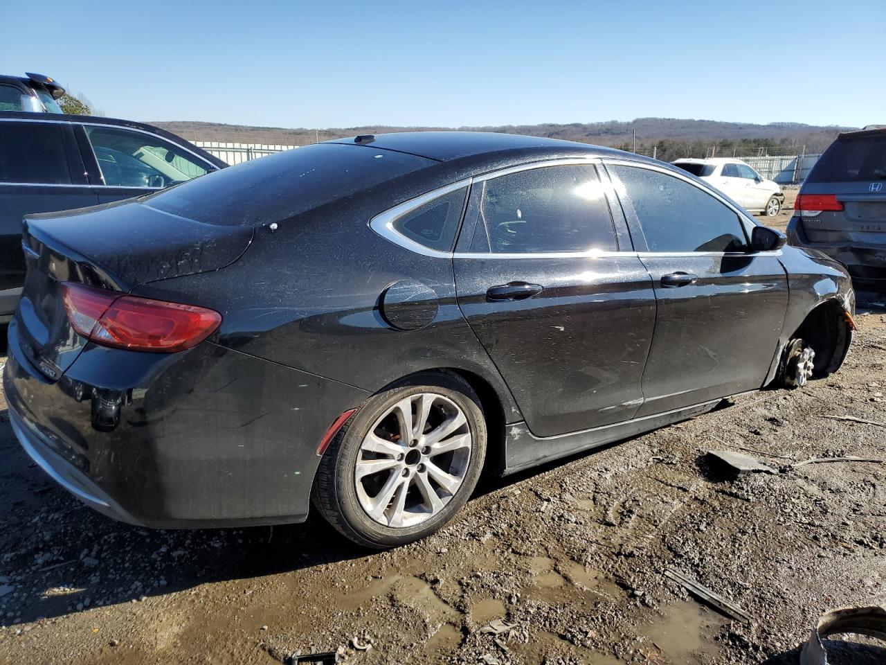 2015 Chrysler 200 - Image 3