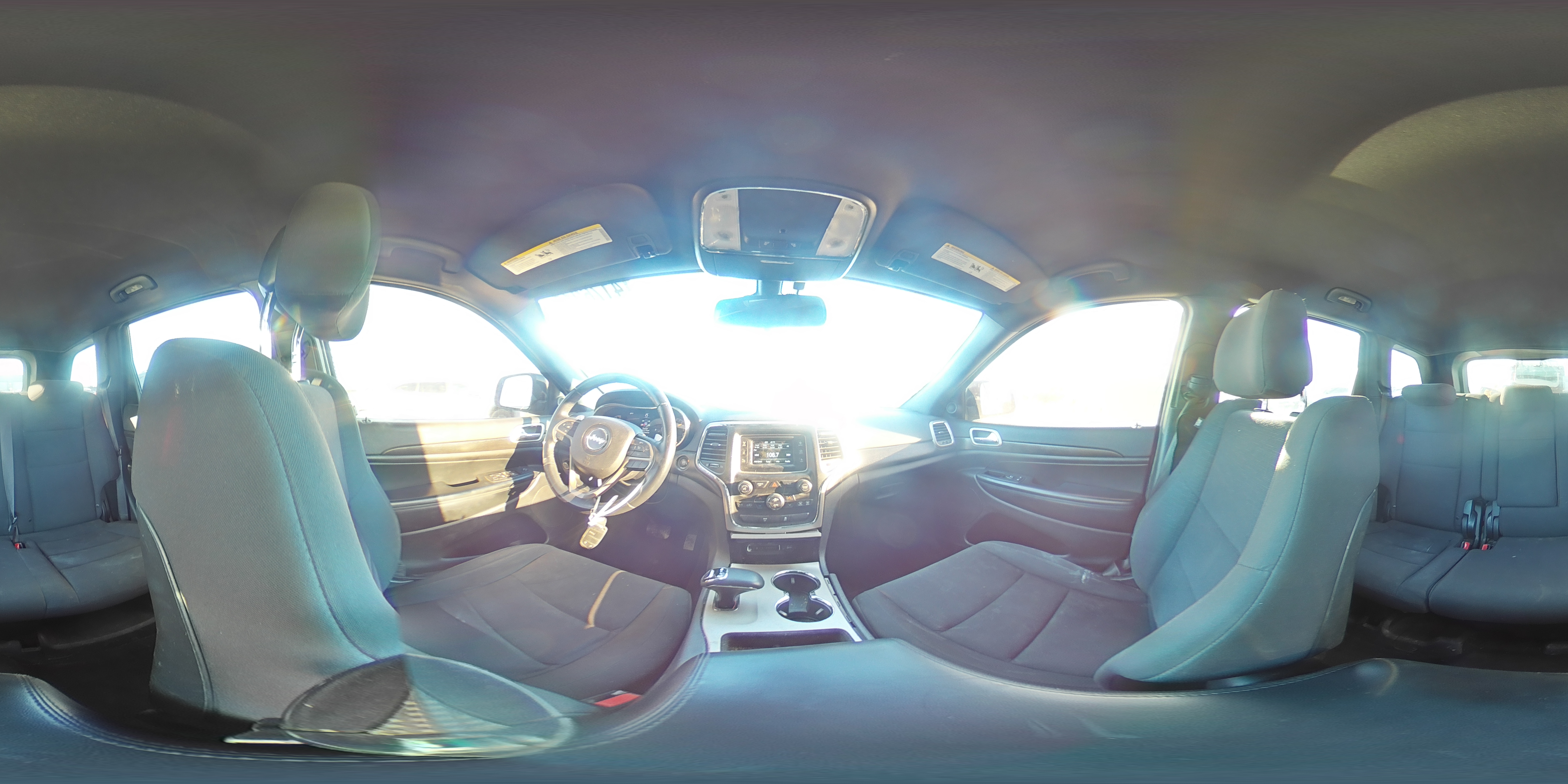 2015 Jeep Grand Cherokee - Image 13
