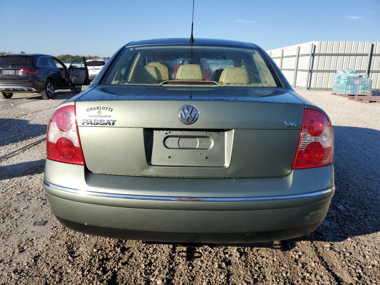 2003 Volkswagen Passat - Image 6