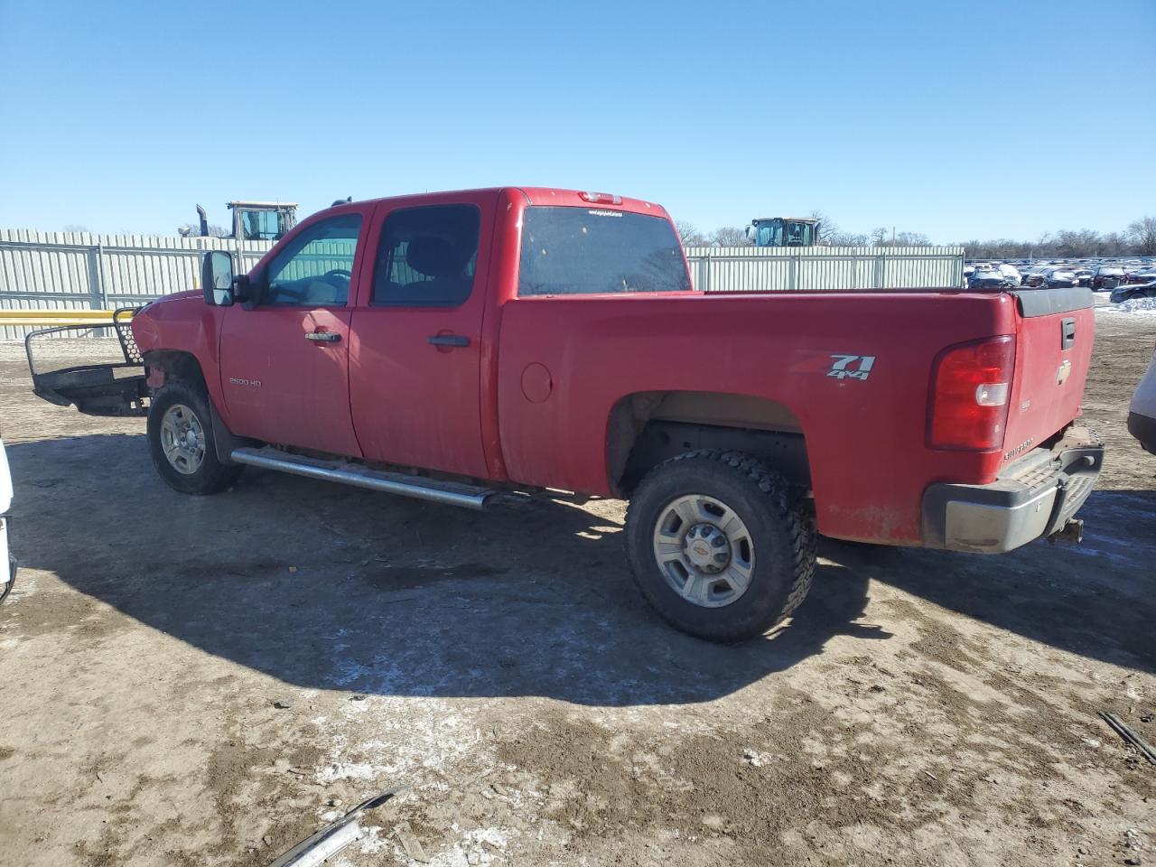 2010 Chevrolet Silverado - Image 2