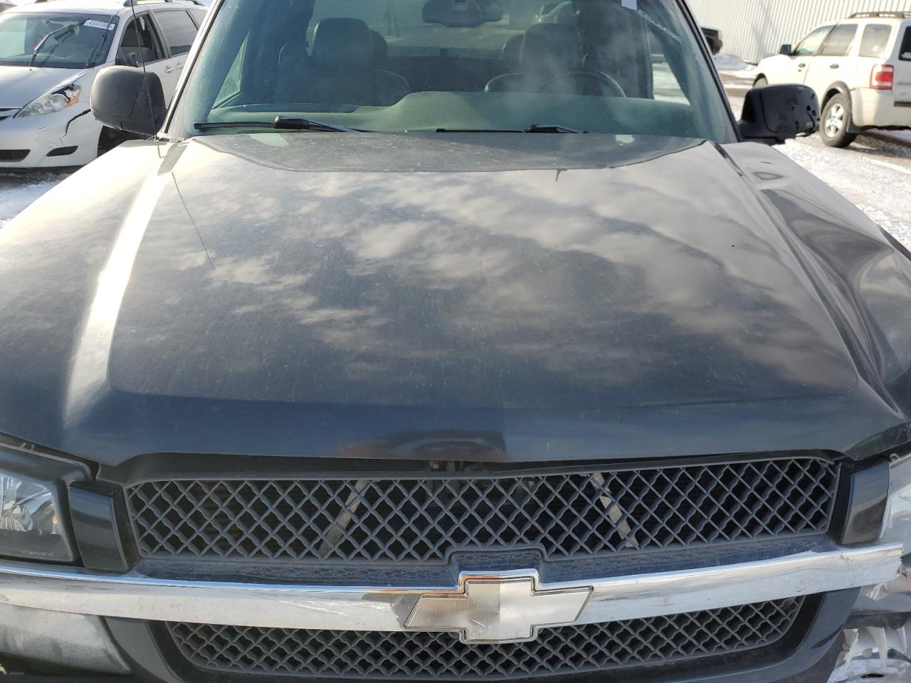 2003 Chevrolet Silverado - Image 11