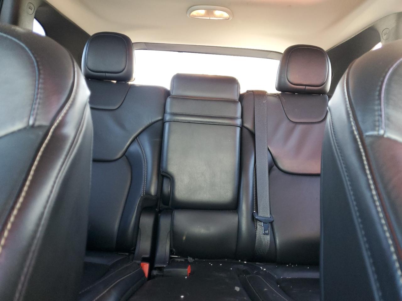 2015 Jeep Grand Cherokee - Image 10