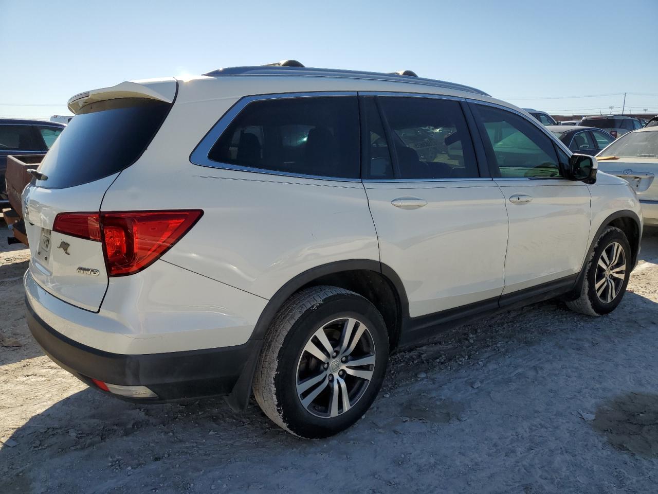 2016 Honda Pilot - Image 3