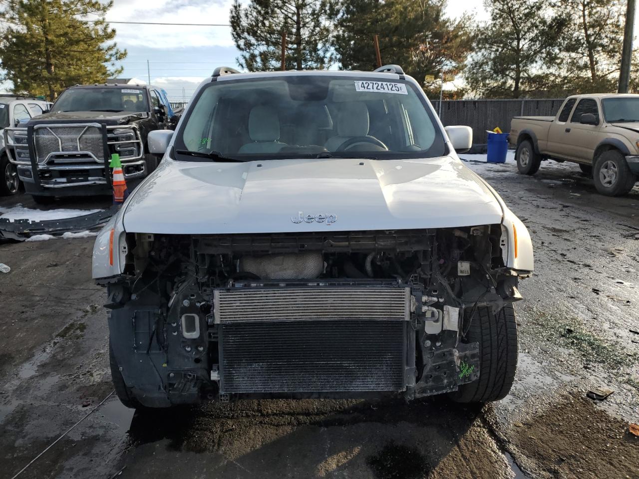 2016 Jeep Renegade - Image 5