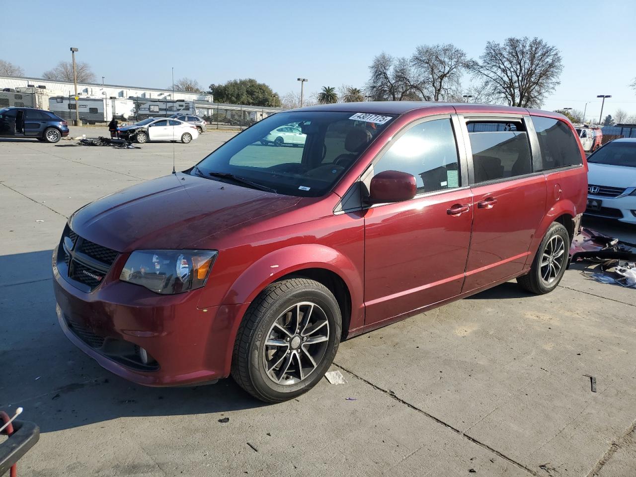 2018 Dodge Caravan - Image 1