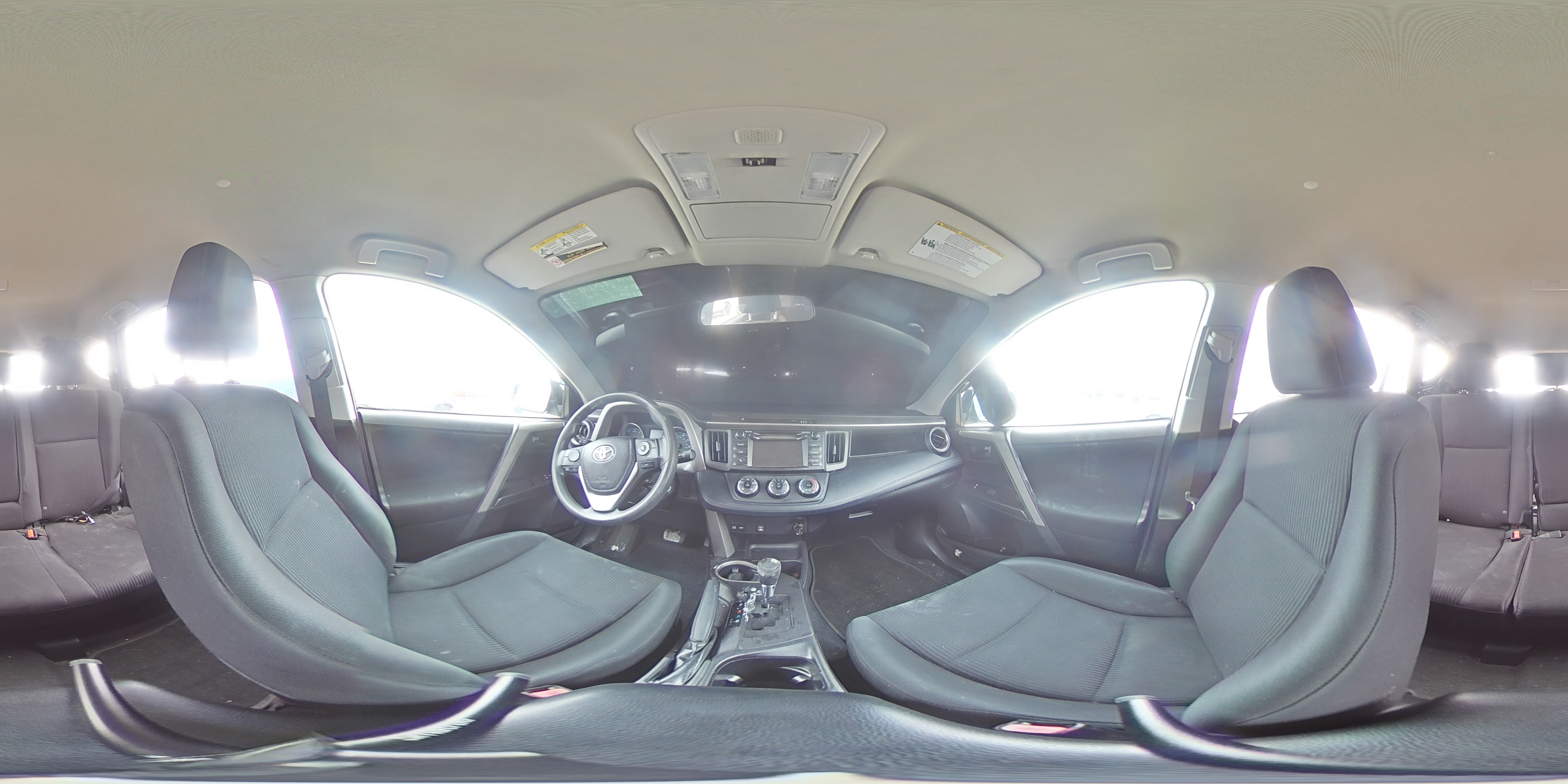 2018 Toyota RAV 4 - Image 13