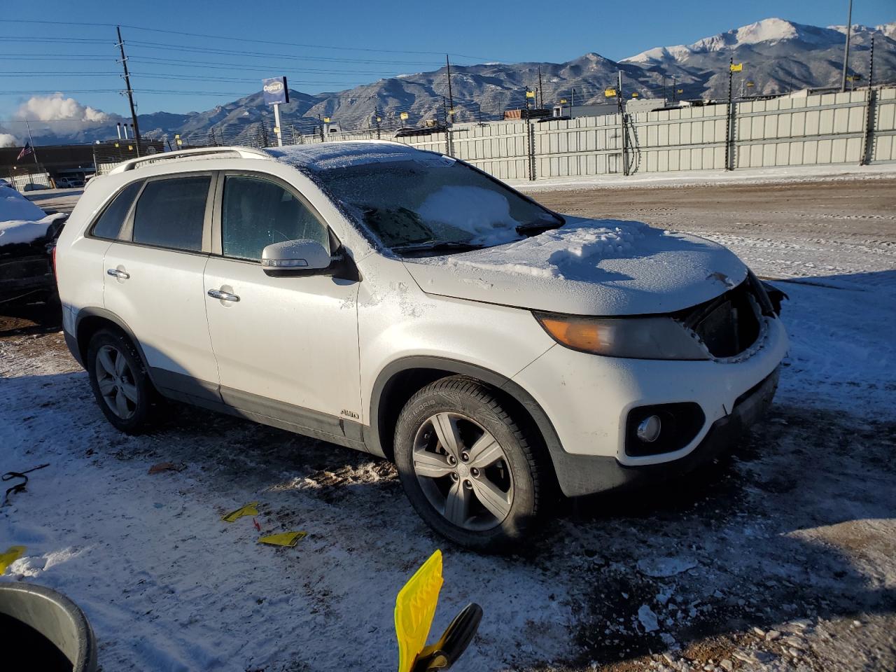 VIN 5XYKUDA21DG399635 2013 KIA SORENTO no.4